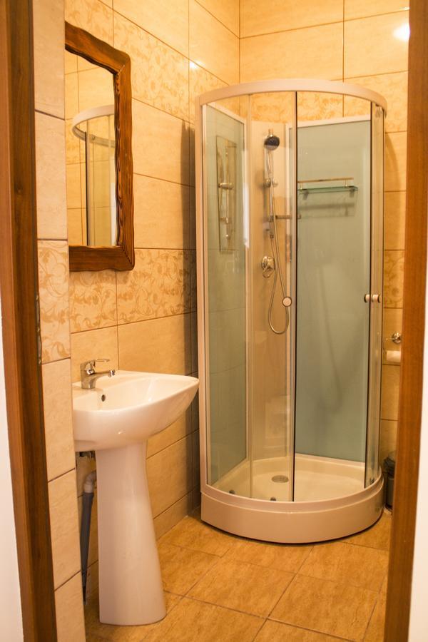 Villa Cabana Barlogul Lupilor Berevoesti Exterior foto